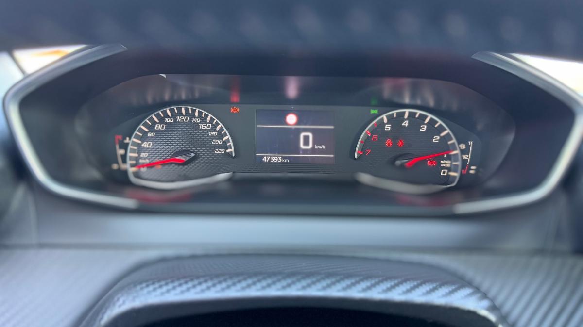 peugeot-208-2024-gasolina-1199cc