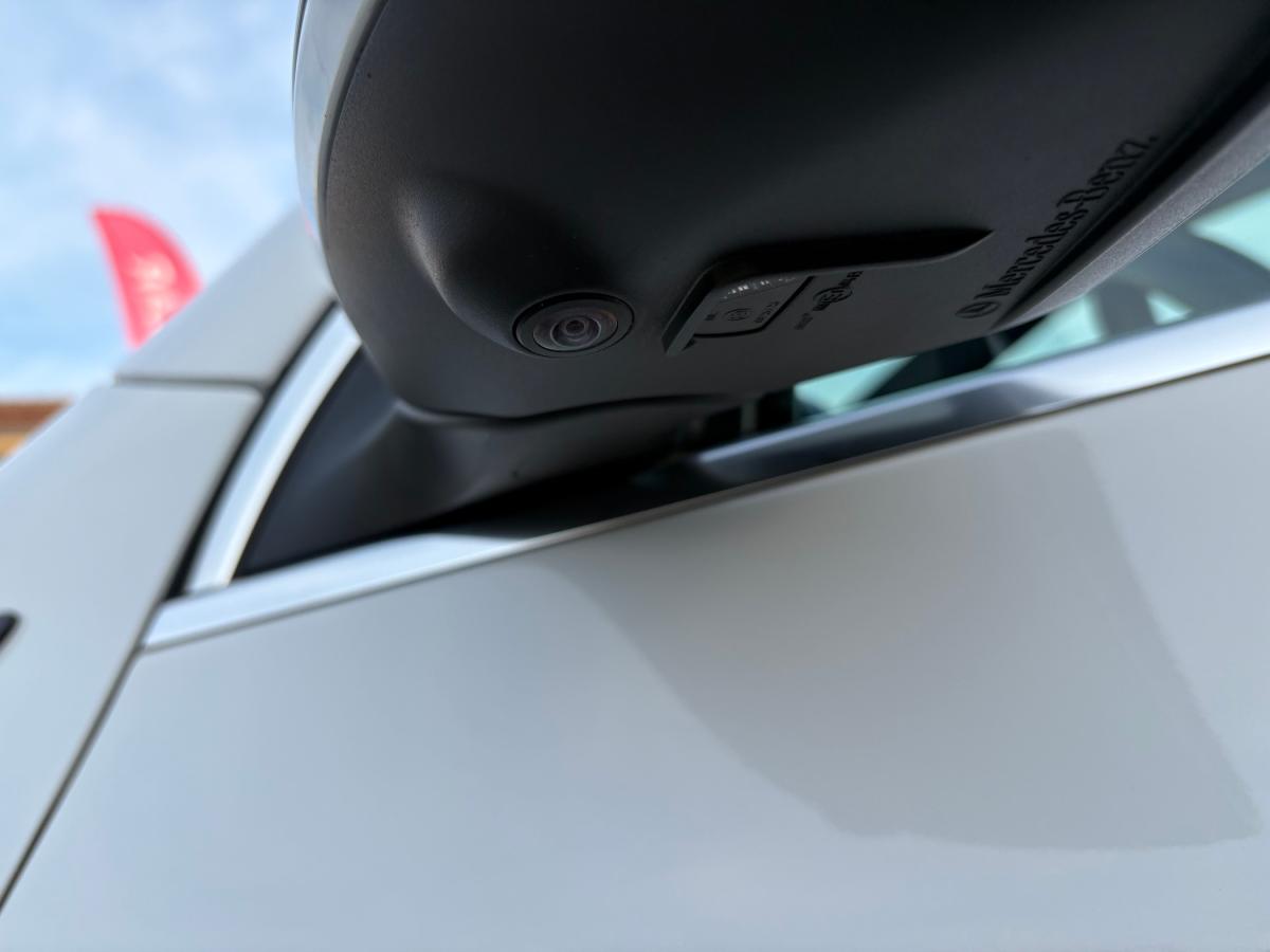mercedes-benz-eqa-2022-eletrico-500cc