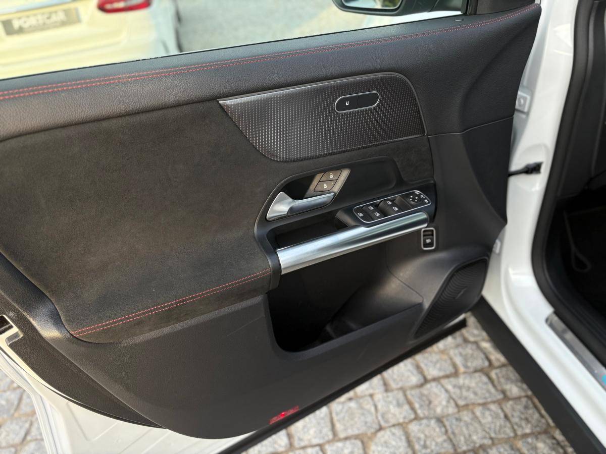mercedes-benz-eqa-2022-eletrico-500cc
