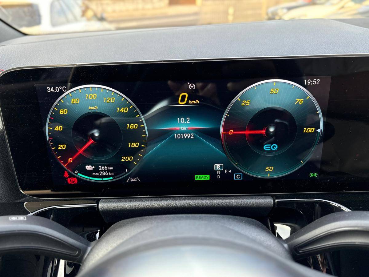 mercedes-benz-eqa-2022-eletrico-500cc