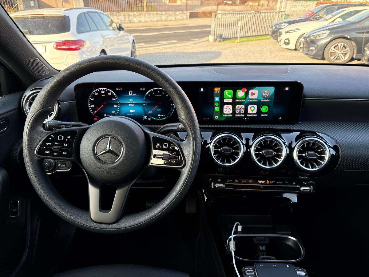 mercedes-benz-classe-a-2022-hibrido-a-gasolina-1332cc