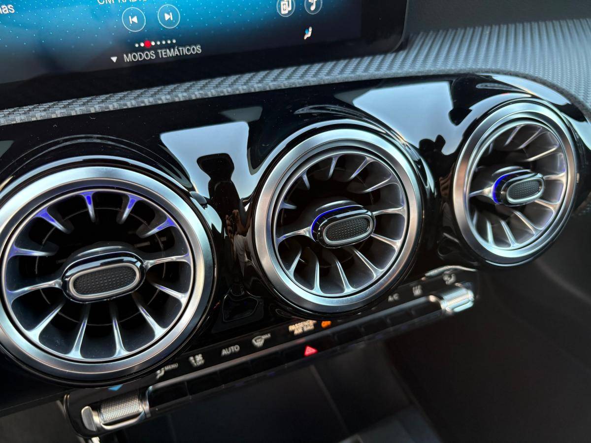 mercedes-benz-classe-a-2022-hibrido-a-gasolina-1332cc