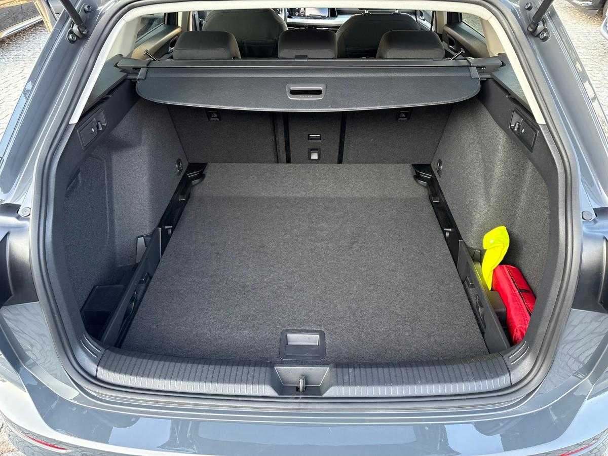volkswagen-golf-variant-2024-gasolina-999cc