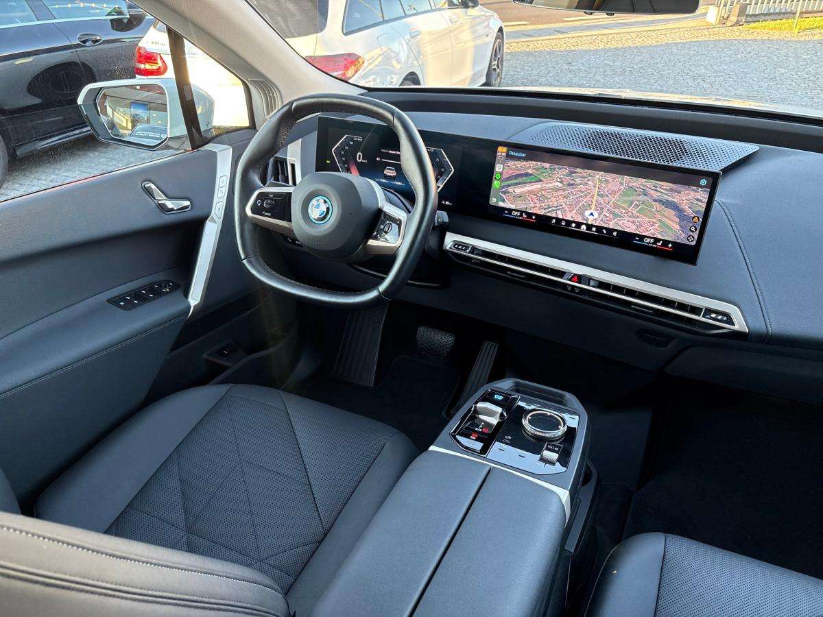 bmw-ix-2023-eletrico-500cc