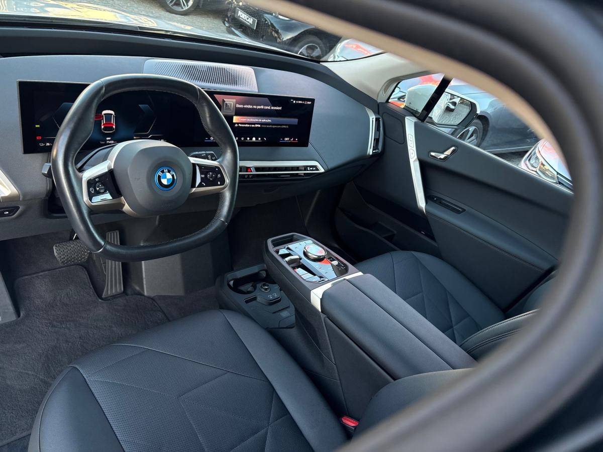 bmw-ix-2023-eletrico-500cc