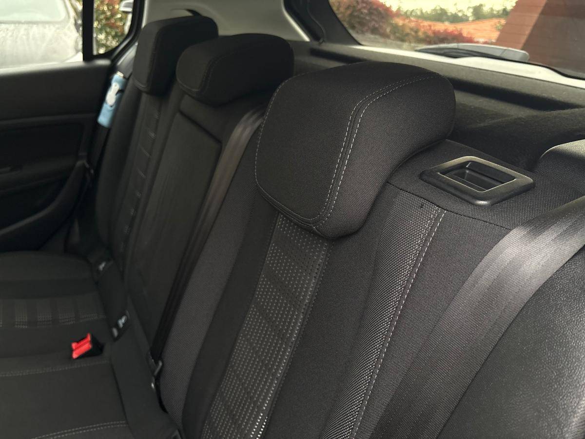 peugeot-308-2015-diesel-1560cc