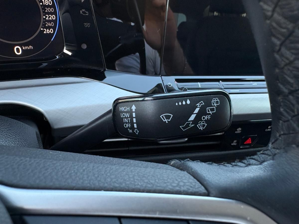 volkswagen-golf-variant-2023-gasolina-999cc