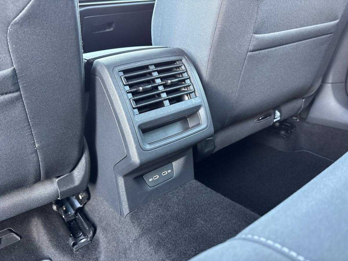 volkswagen-golf-variant-2023-gasolina-999cc
