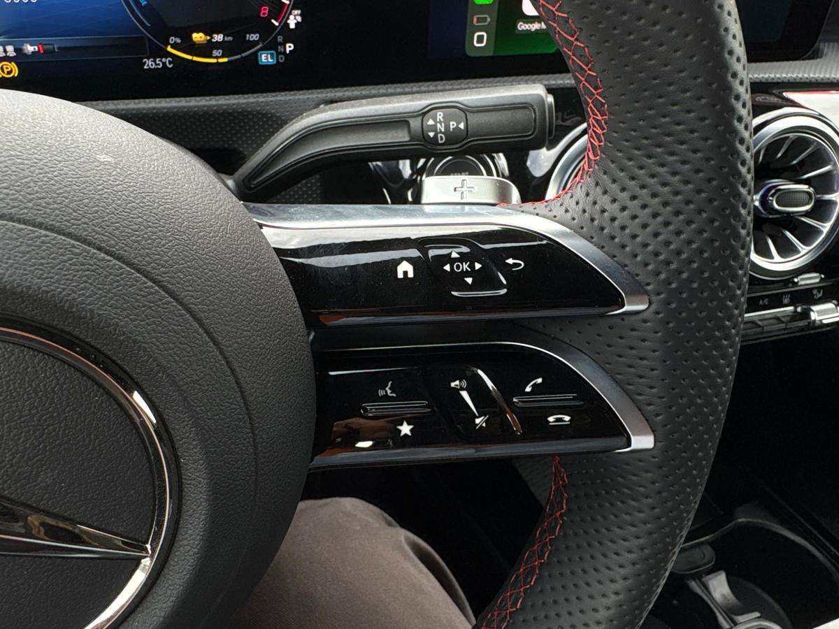 mercedes-benz-classe-a-2025-hibrido-a-gasolina-1332cc