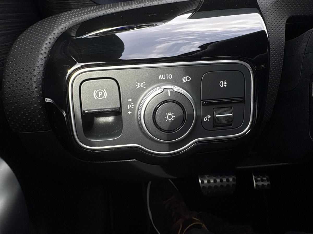 mercedes-benz-classe-a-2025-hibrido-a-gasolina-1332cc