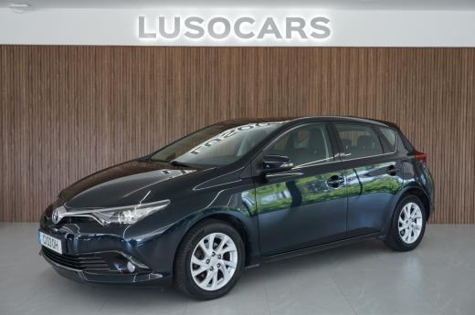 toyota-auris-2017-gasolina-1197cc