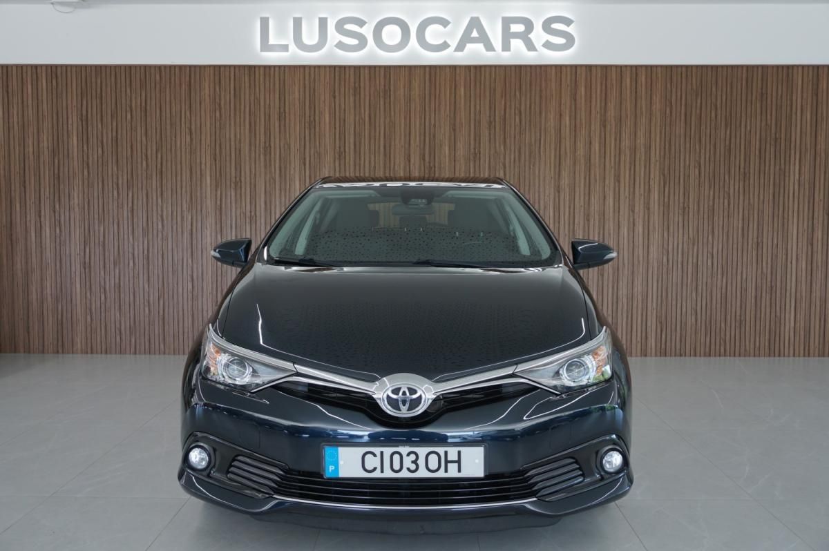 toyota-auris-2017-gasolina-1197cc