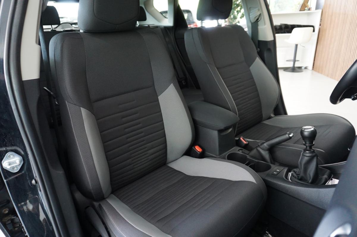 toyota-auris-2017-gasolina-1197cc