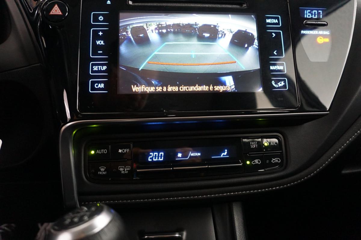 toyota-auris-2017-gasolina-1197cc