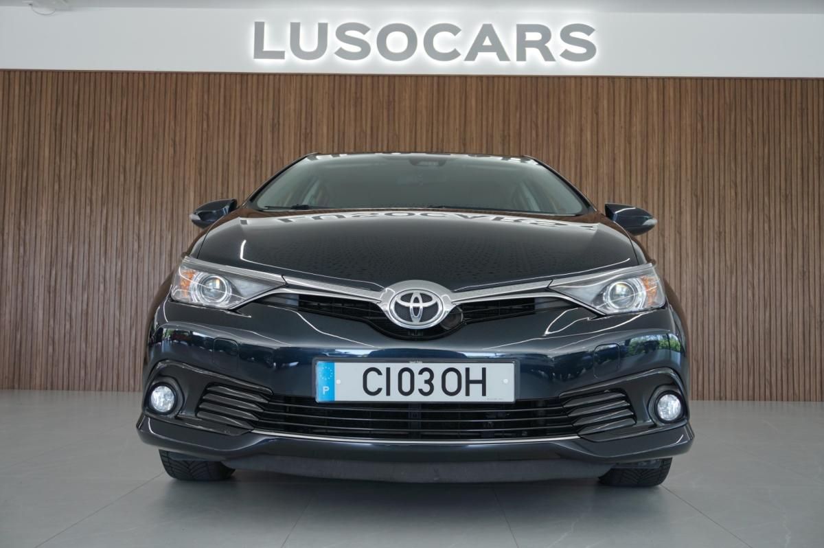 toyota-auris-2017-gasolina-1197cc