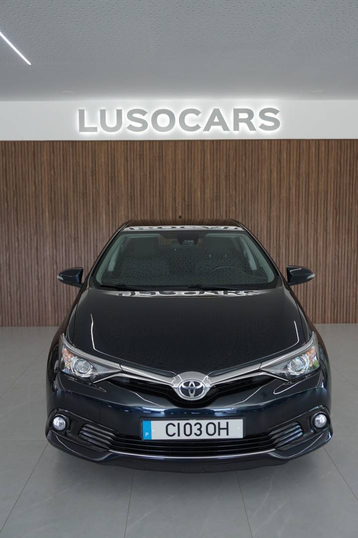 toyota-auris-2017-gasolina-1197cc