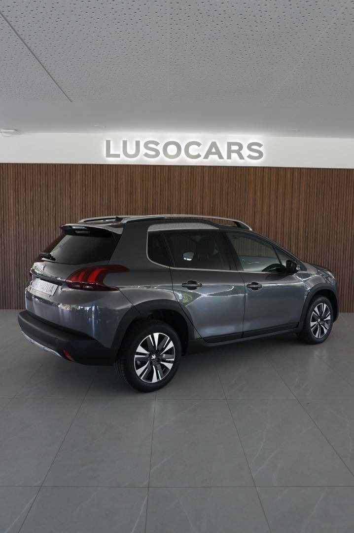 peugeot-2008-2018-gasolina-1199cc