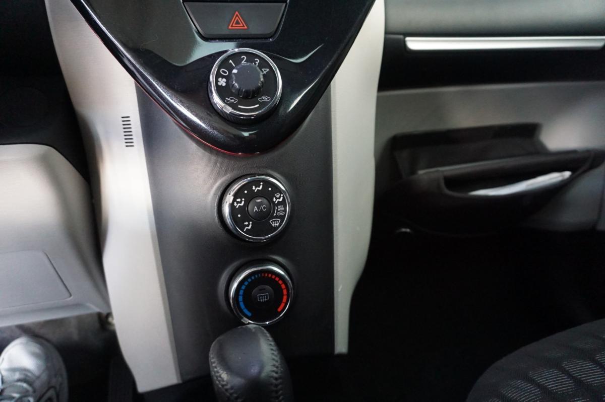 toyota-iq-2012-gasolina-998cc