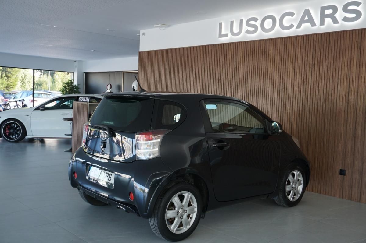 toyota-iq-2012-gasolina-998cc