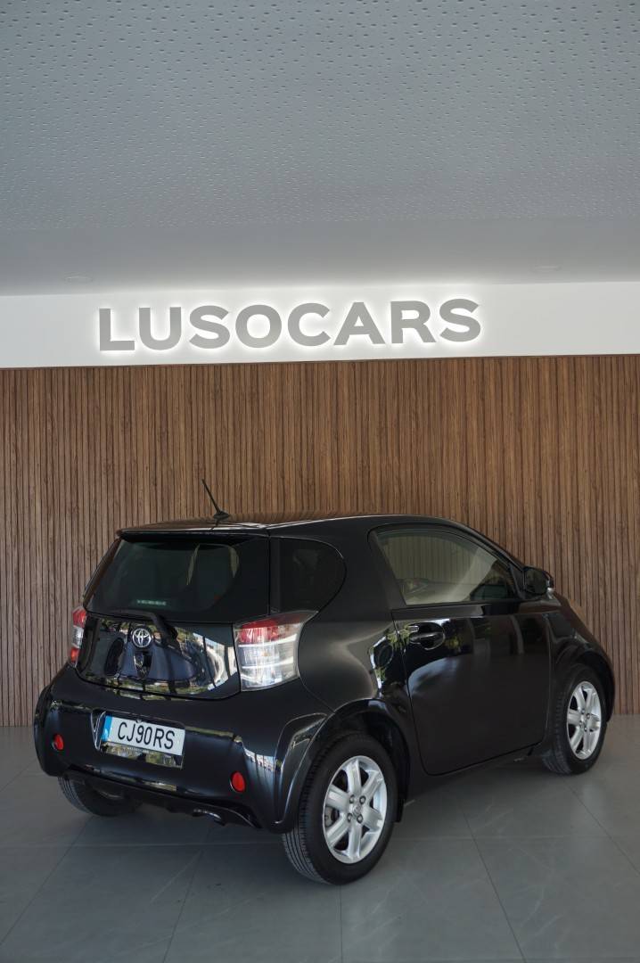 toyota-iq-2012-gasolina-998cc