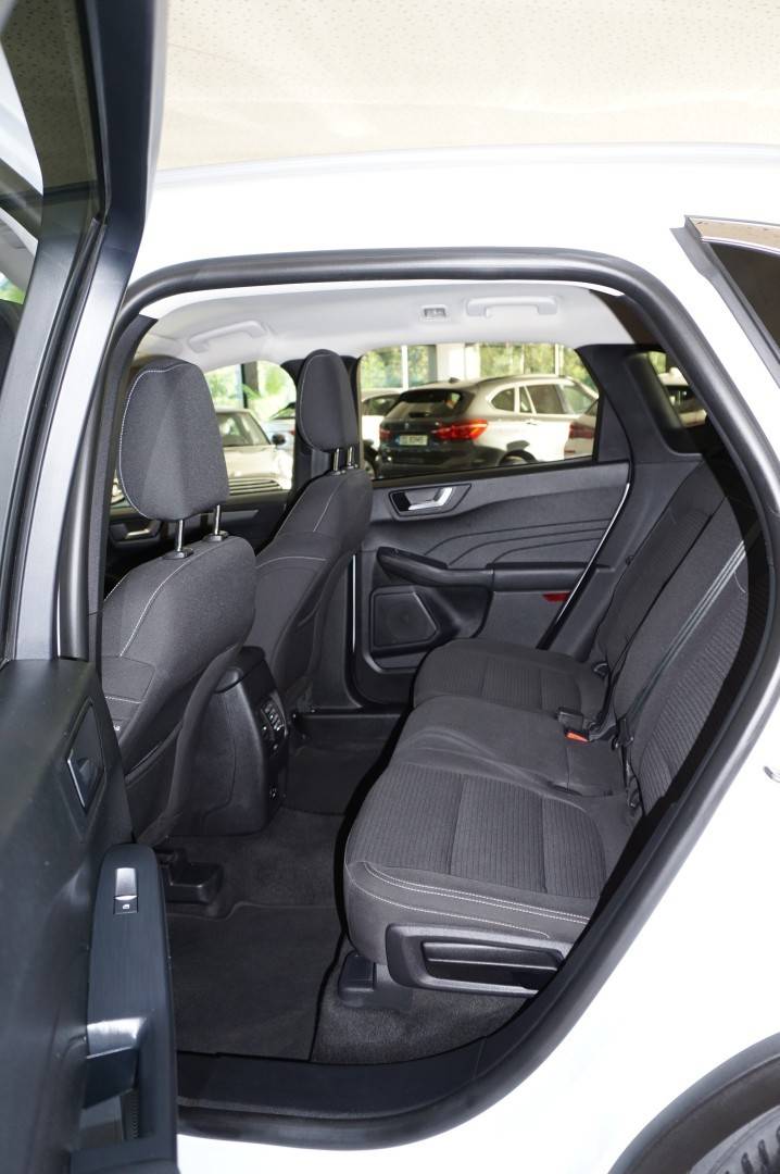 ford-kuga-2022-diesel-1499cc