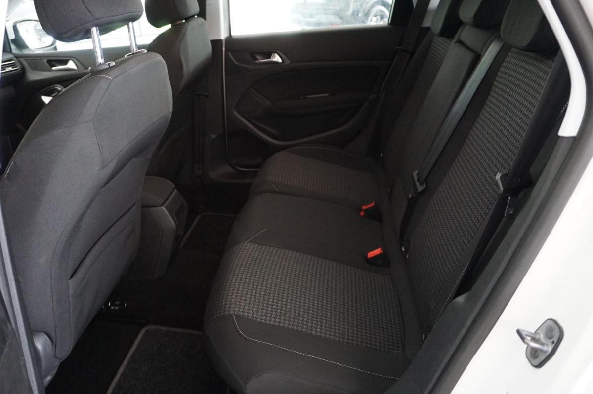 peugeot-308-sw-2018-diesel-1560cc