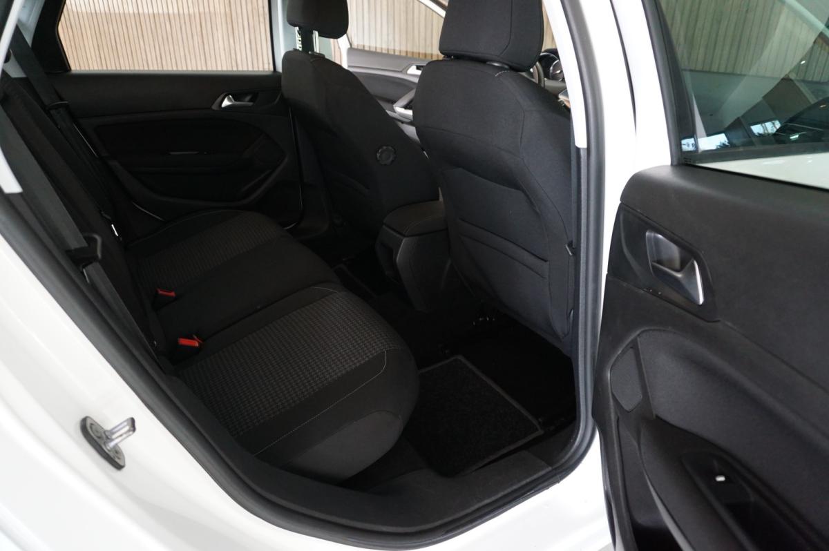 peugeot-308-sw-2018-diesel-1560cc