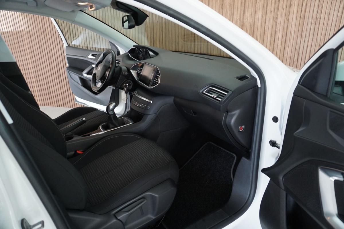 peugeot-308-sw-2018-diesel-1560cc