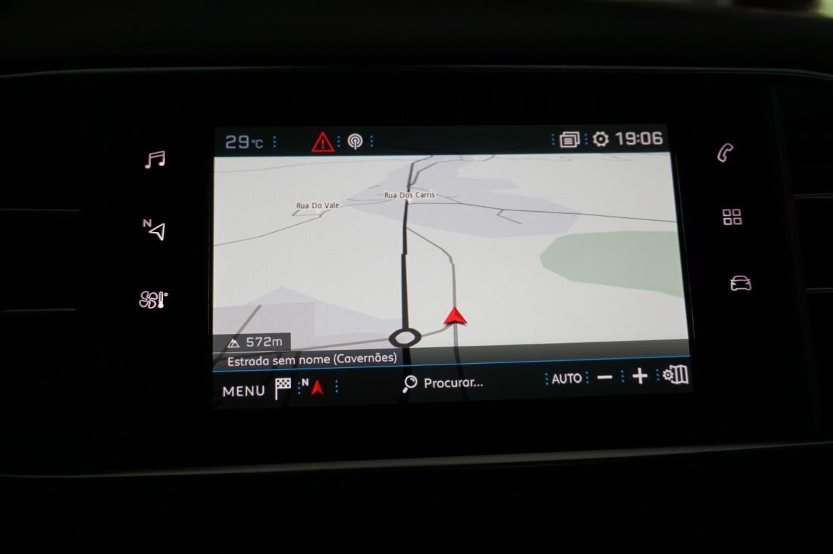 peugeot-308-sw-2018-diesel-1560cc