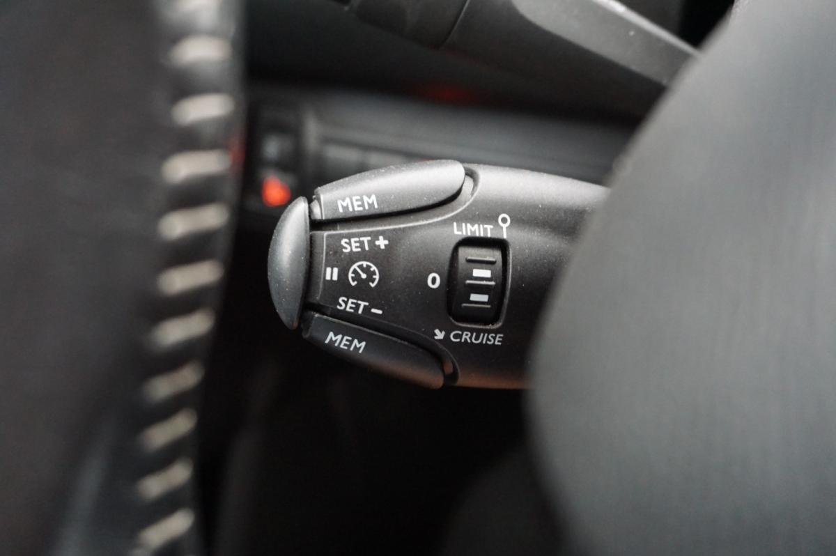 peugeot-308-sw-2018-diesel-1560cc