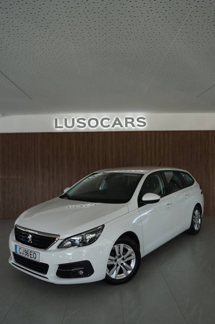 peugeot-308-sw-2018-diesel-1560cc