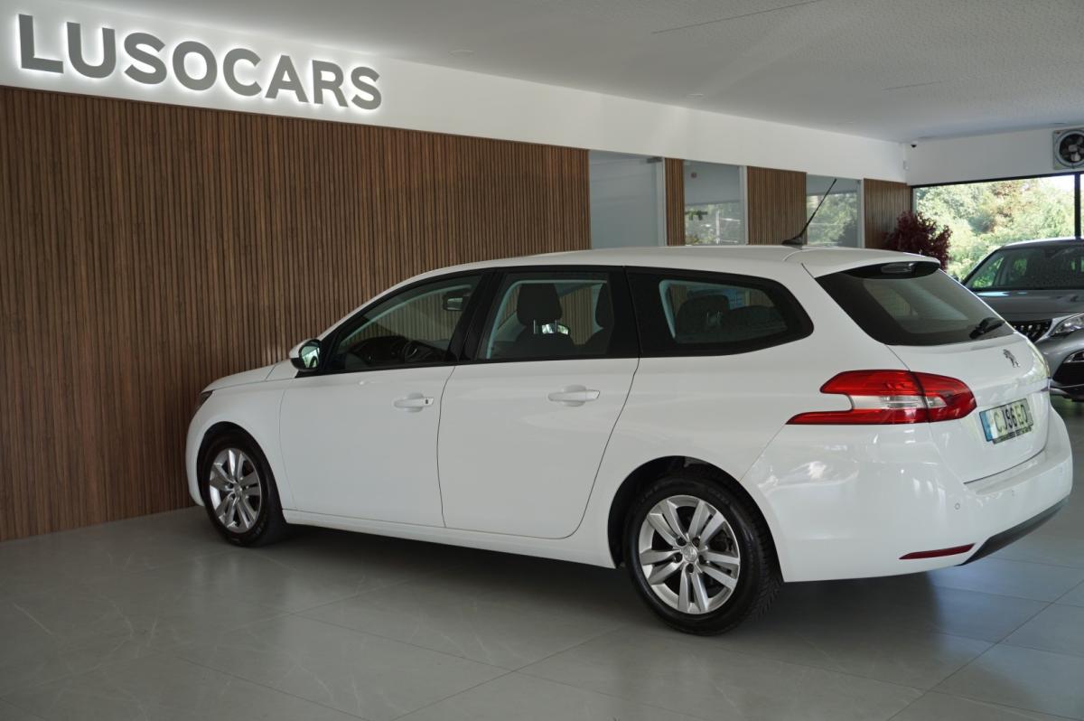 peugeot-308-sw-2018-diesel-1560cc