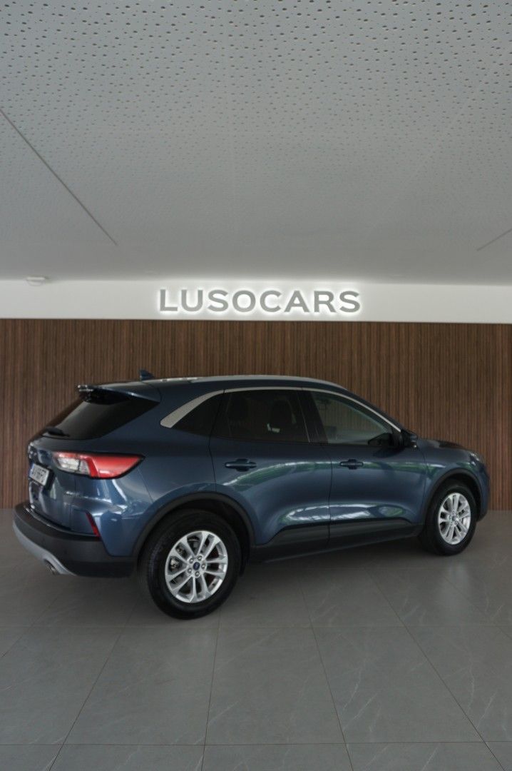 ford-kuga-2022-diesel-1499cc