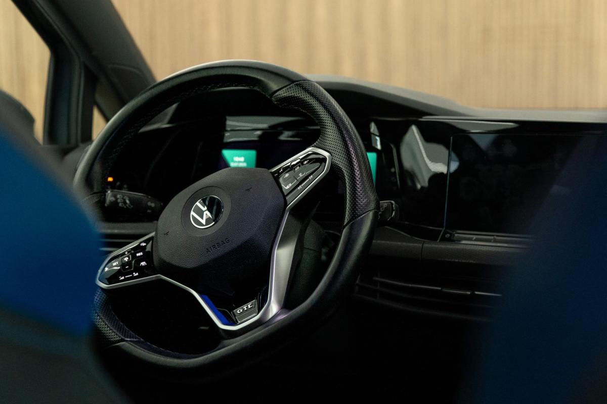 volkswagen-golf-2021-hibrido-1395cc