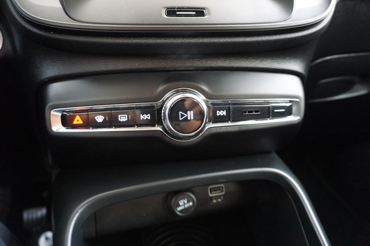 volvo-xc40-2018-gasolina-1477cc
