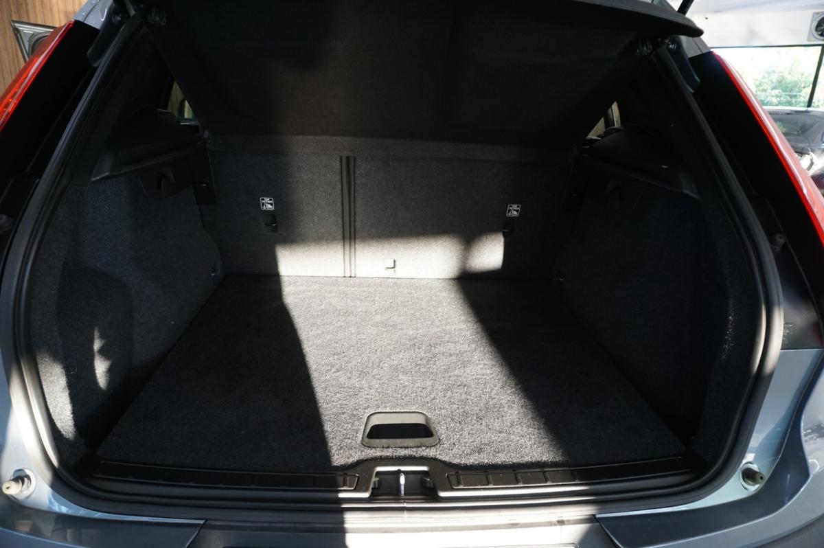 volvo-xc40-2018-gasolina-1477cc