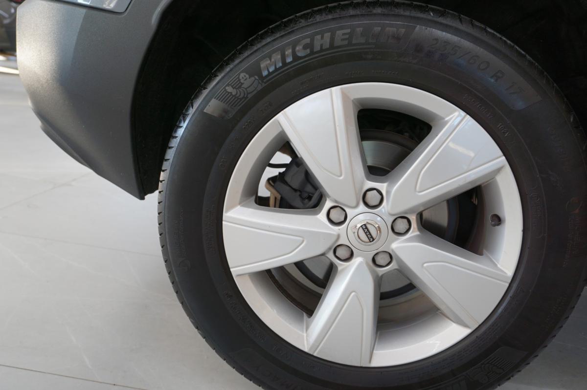 volvo-xc40-2018-gasolina-1477cc
