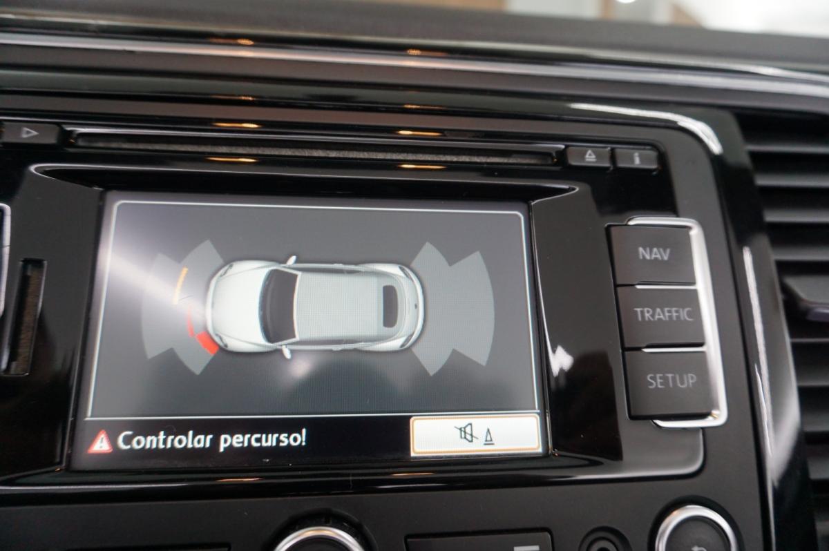 volkswagen-beetle-2013-diesel-1598cc