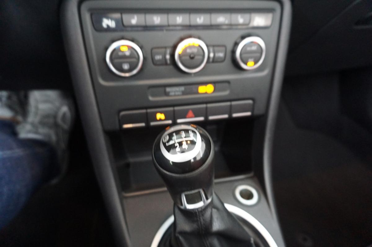 volkswagen-beetle-2013-diesel-1598cc
