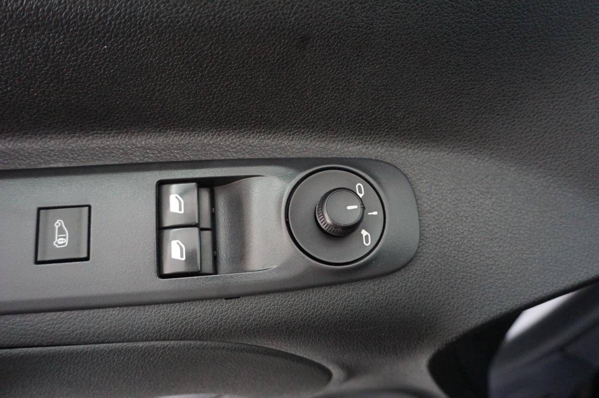 peugeot-partner-2020-diesel-1500cc