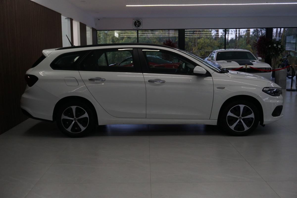 fiat-tipo-station-wagon-2018-diesel-1598cc