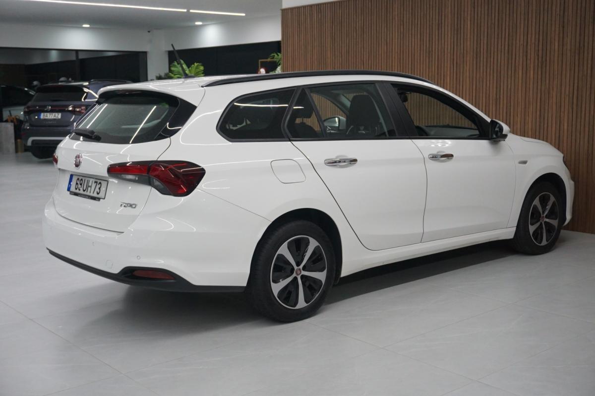 fiat-tipo-station-wagon-2018-diesel-1598cc