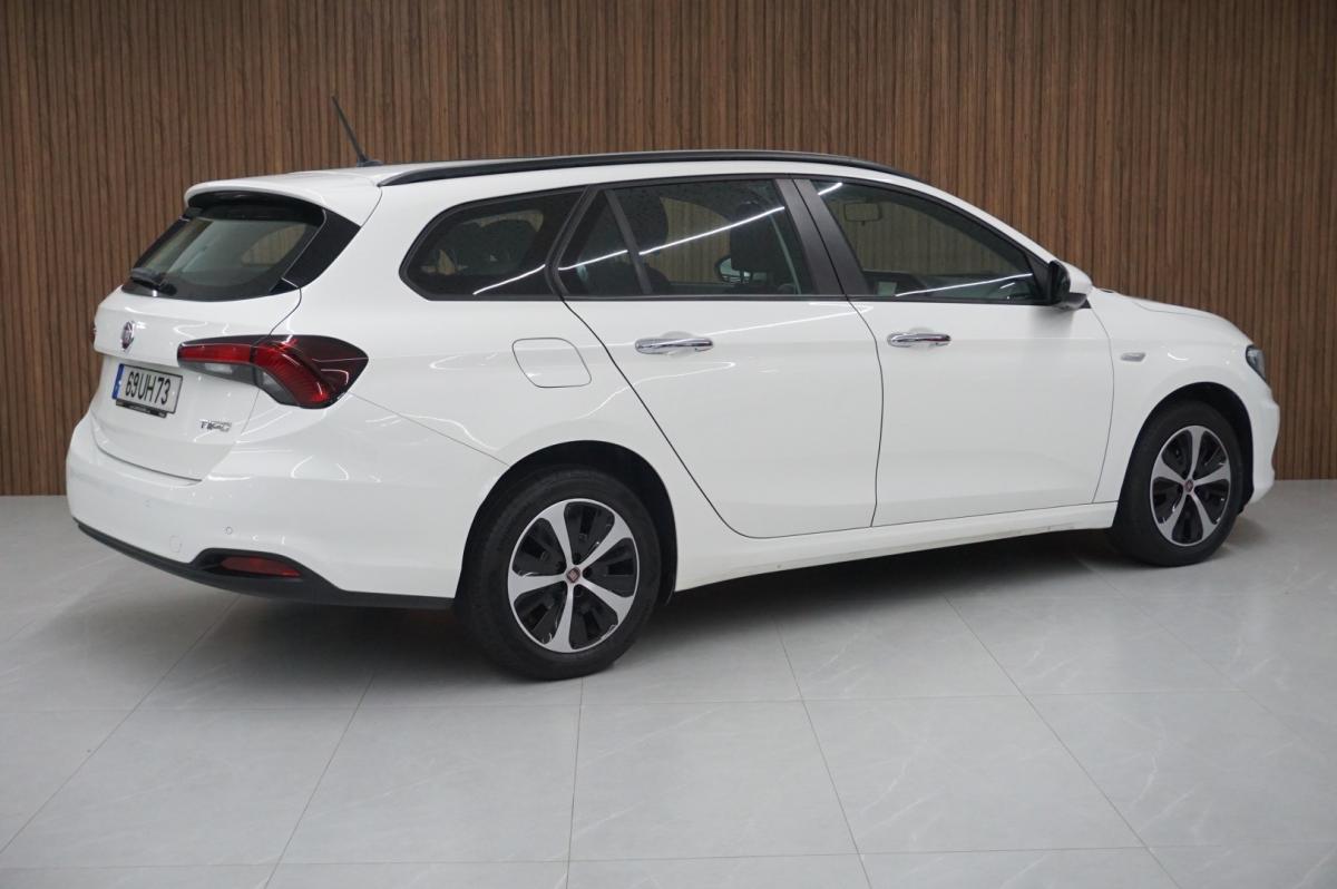fiat-tipo-station-wagon-2018-diesel-1598cc