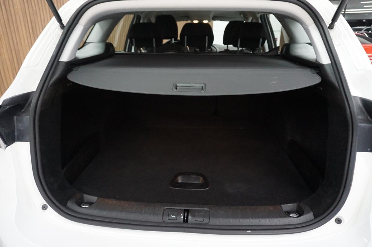 fiat-tipo-station-wagon-2018-diesel-1598cc