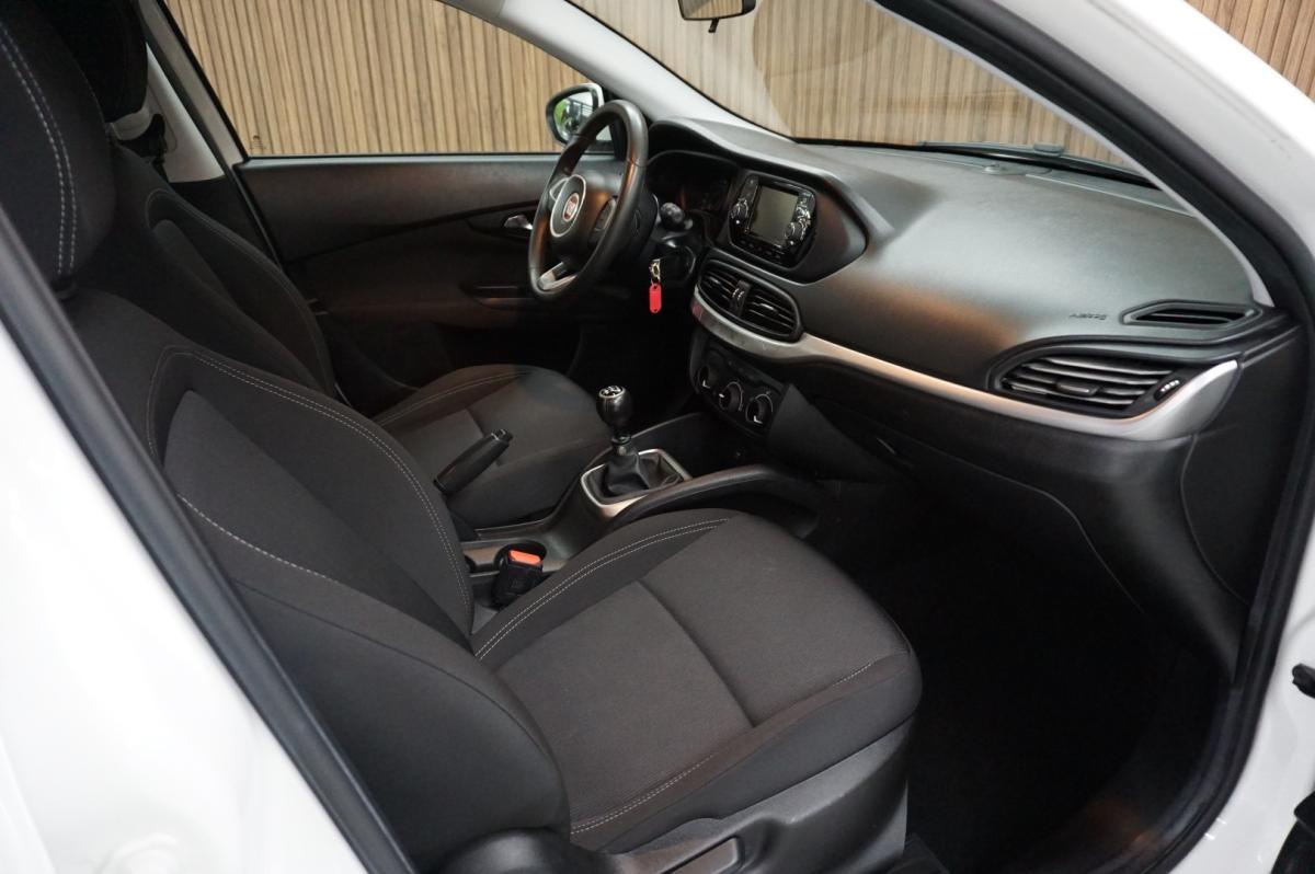 fiat-tipo-station-wagon-2018-diesel-1598cc