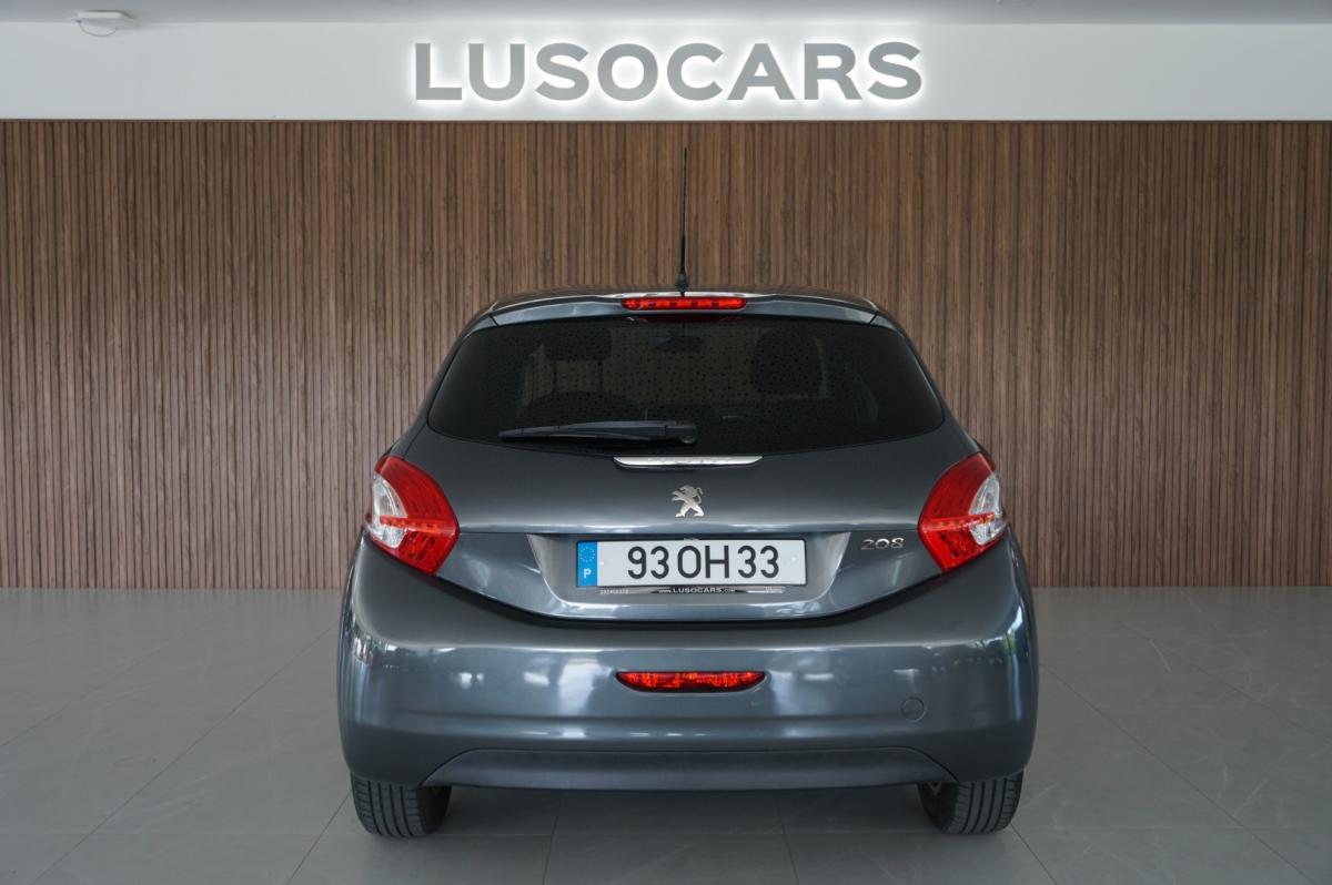 peugeot-208-2014-gasolina-1199cc