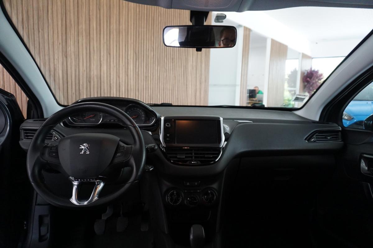 peugeot-208-2014-gasolina-1199cc