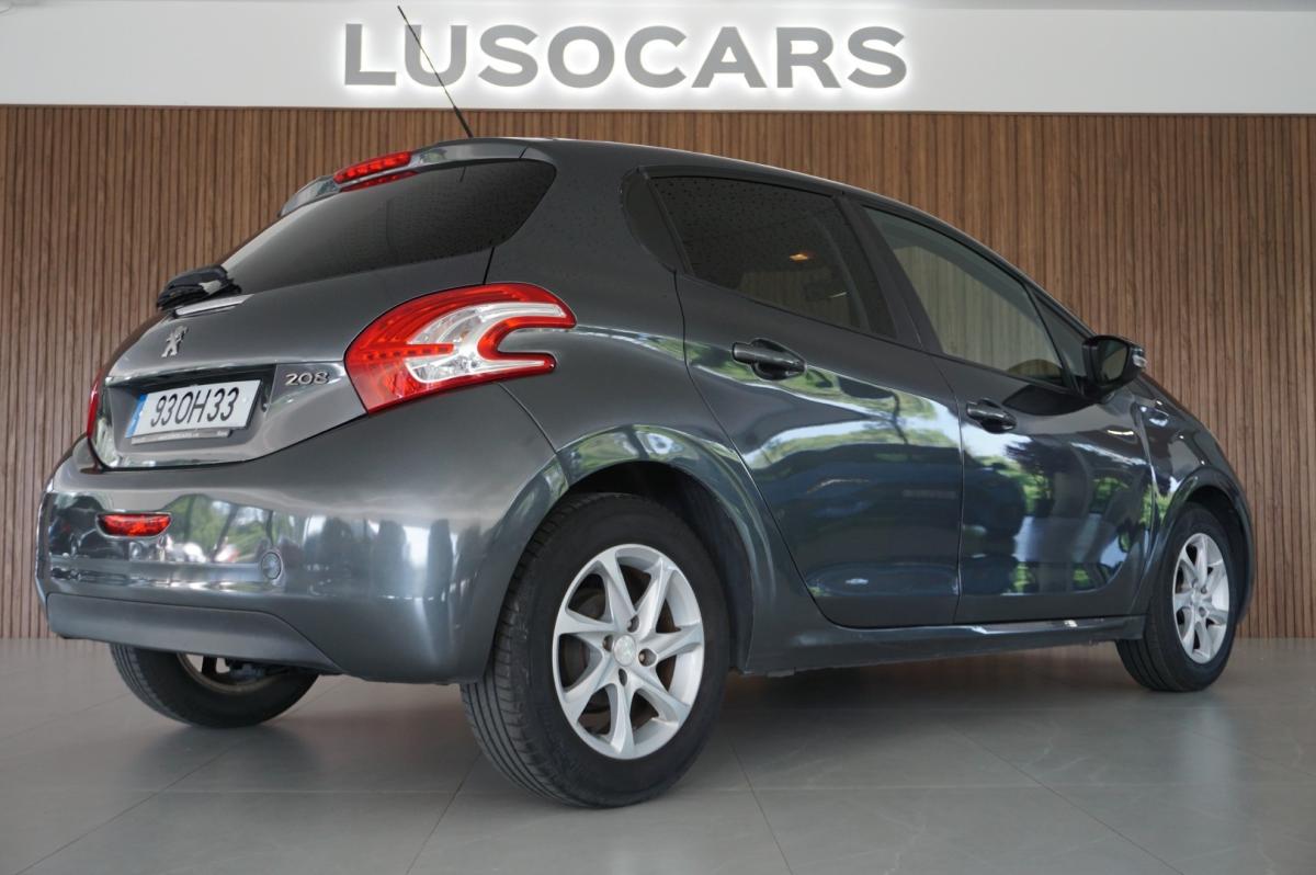 peugeot-208-2014-gasolina-1199cc