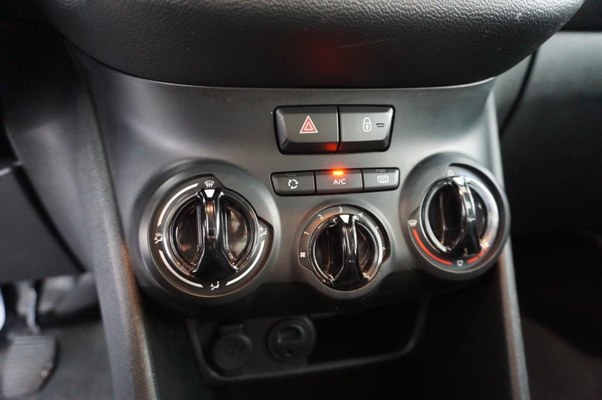 peugeot-208-2014-gasolina-1199cc