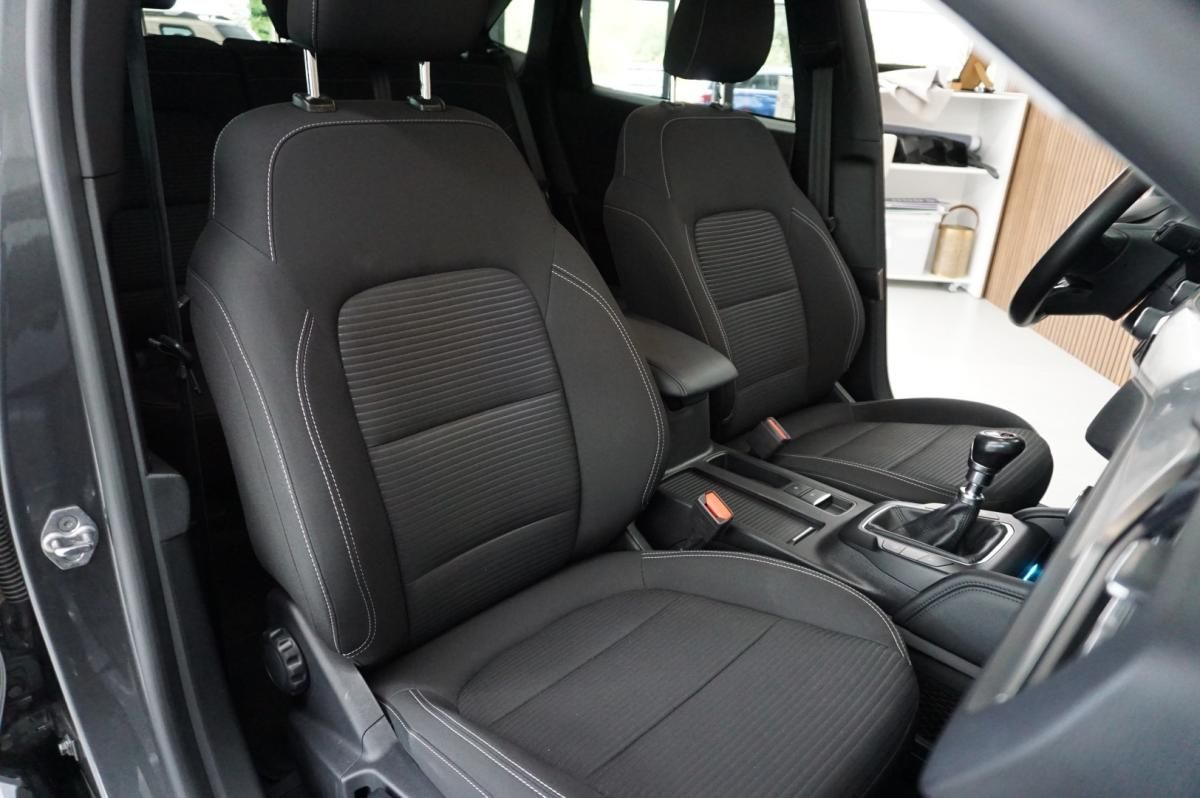 ford-kuga-2022-diesel-1499cc